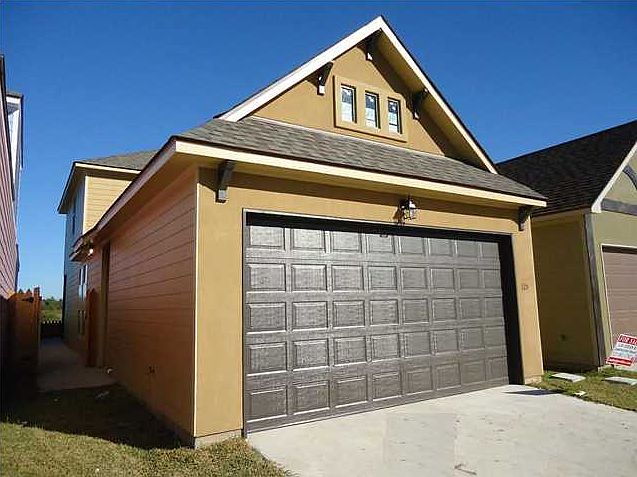 1st image of 115 Villa Park