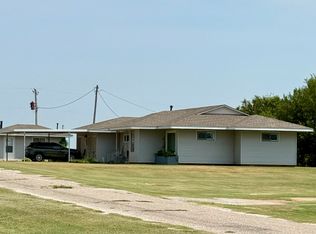 1462 Sycamore St, Nash, OK 73761