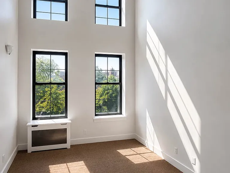 2421 Arthur Ave #PENTHOUSE — Photo 1