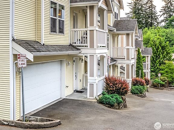 5th image of 15410 40th Avenue W #8