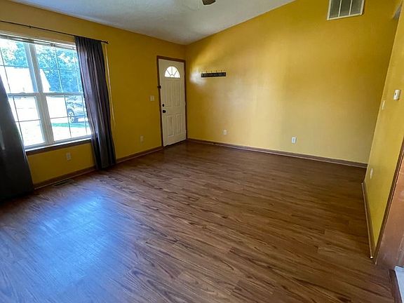 3rd image of 535 Duroc Ct APT A