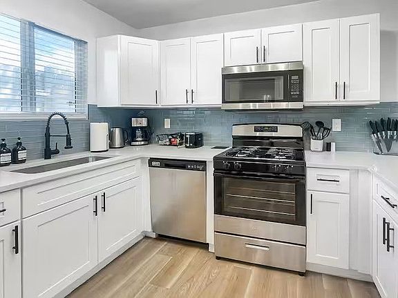 5th image of 3219 N 67th Pl APT J