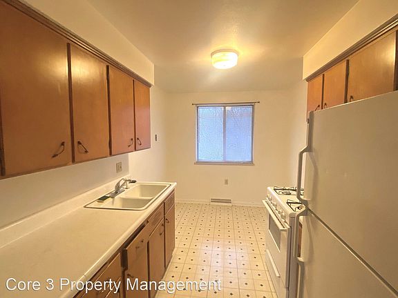 2nd image of 249 E Oak Cliff Ct #6