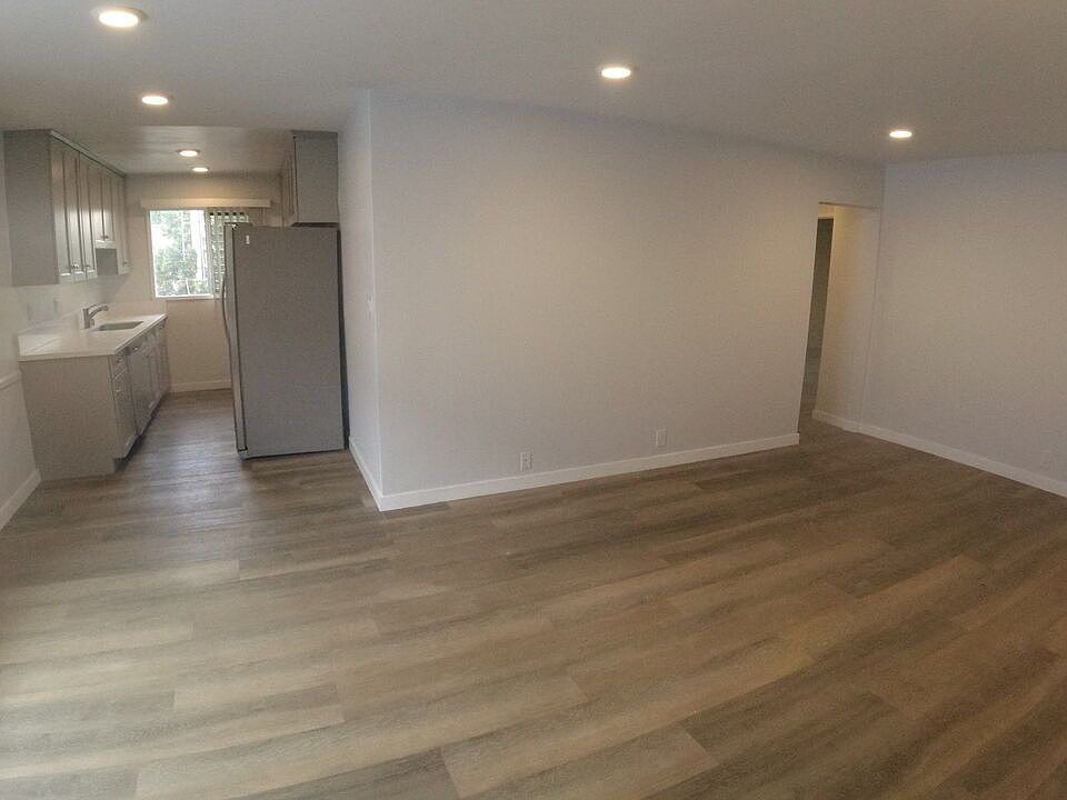 1st image of 750 N Hayworth Ave APT 14