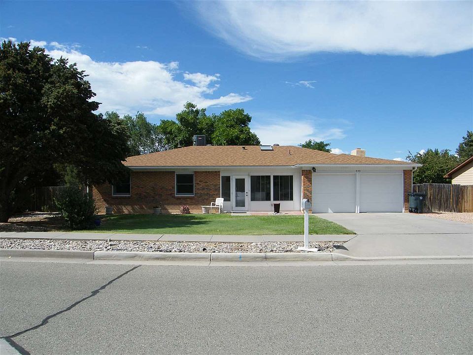 2nd image of 430 Grand Canyon Dr