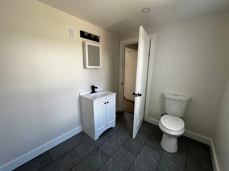 114 Hoffman Ave — Photo 19