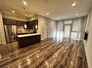 1957 N Fairfield Ave #3C, Chicago, IL 60647