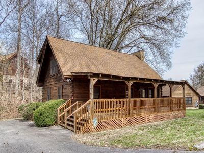 2914 Peregrine Way, Pigeon Forge, TN, 37863