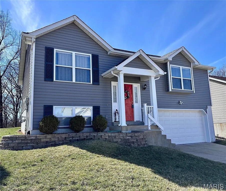 279 Wynstay Ave photo 1