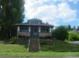 1814 E 4th St, Duluth, MN 55812