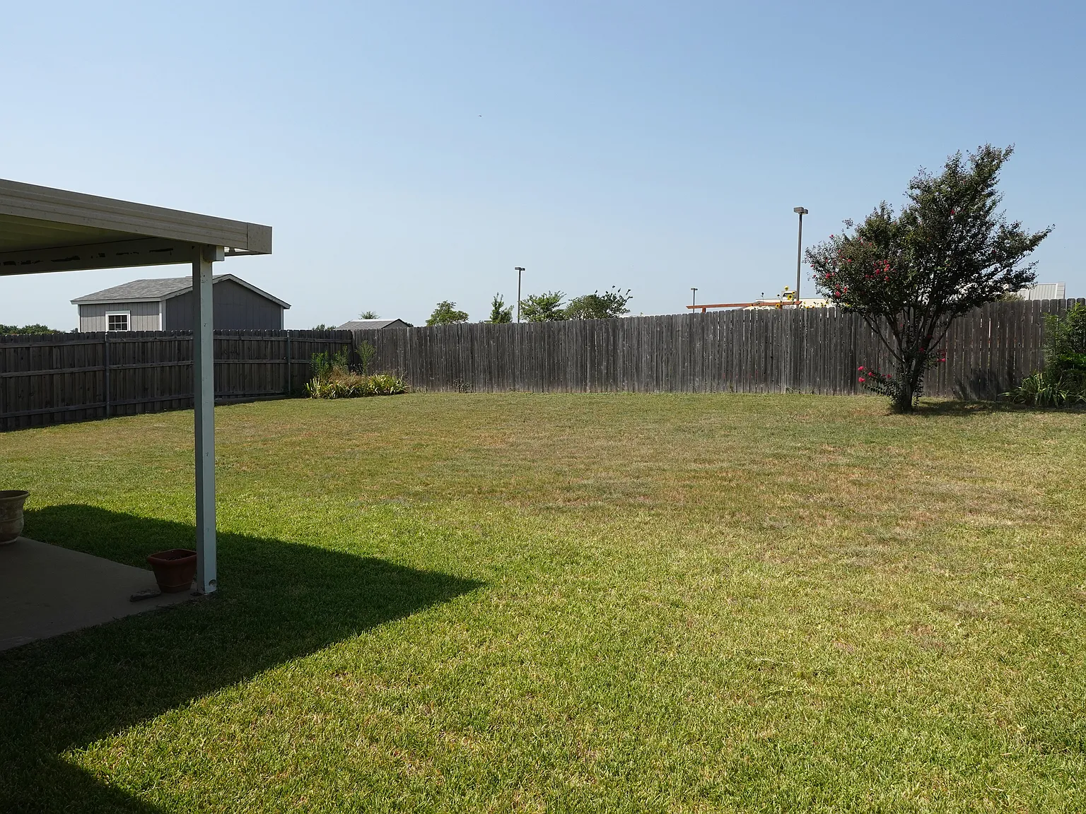 3 bed, 1555 sqft, $2,000 — Photo 2