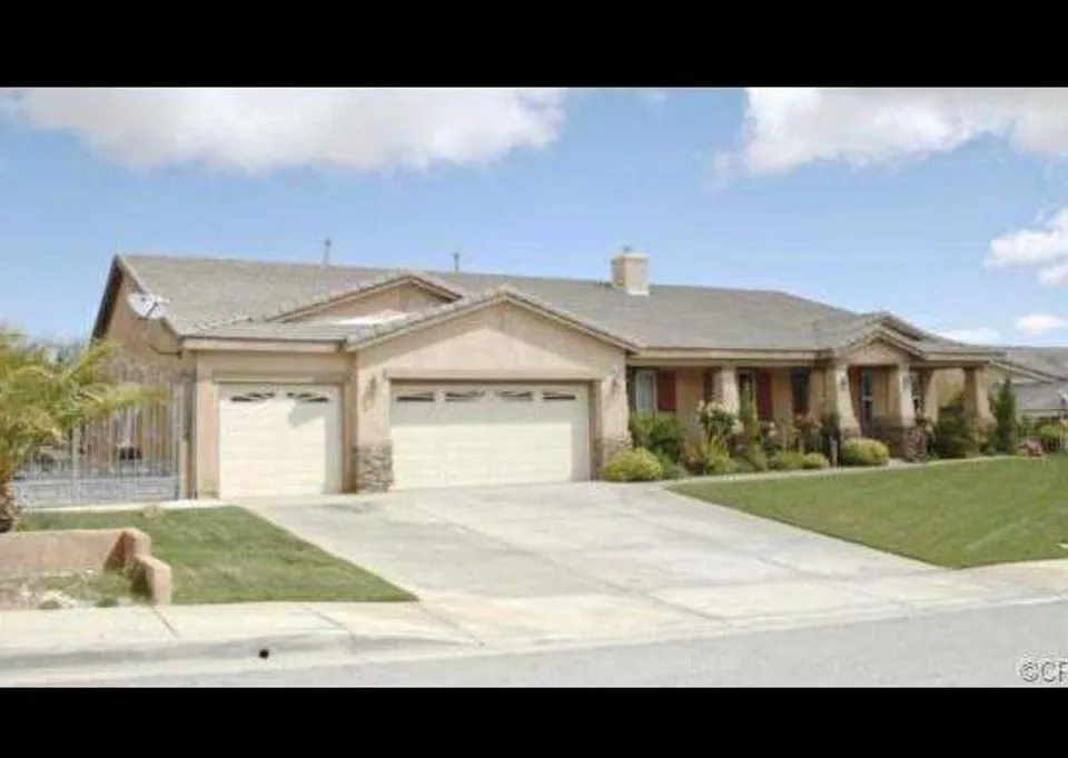 5549 Las Brisas Ter