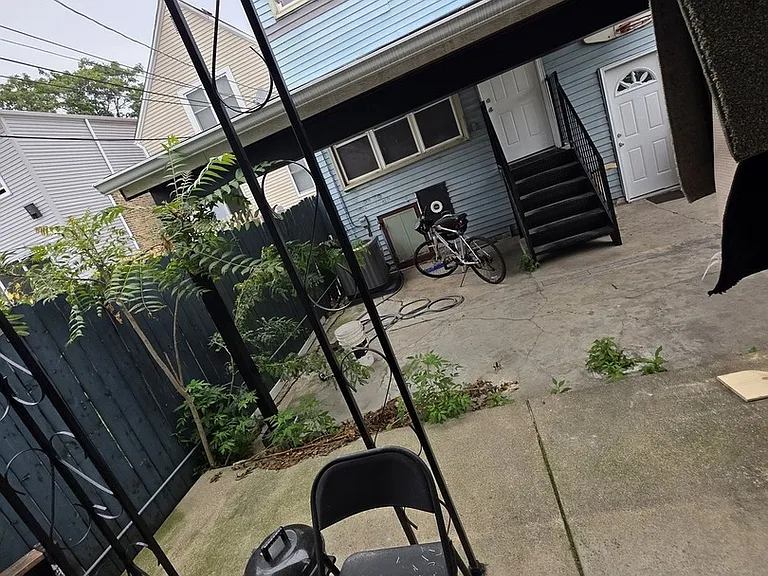 3419 W Beach Ave #2 — Photo 14