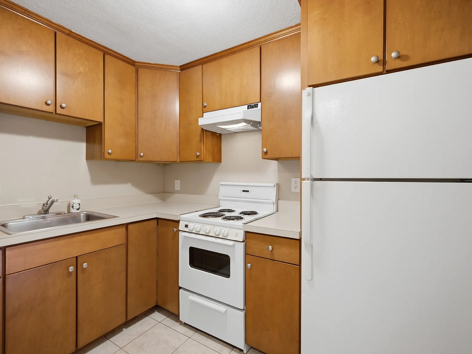 2 bed, 752 sqft, $2,850 — Photo 4