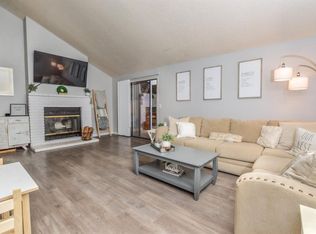 1784 E Deyoung Dr, Fresno, CA 93720