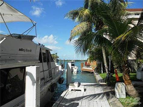 4th image of 10080 W Bay Harbor Dr