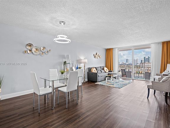 3rd image of 427 Golden Isles Dr APT 11H