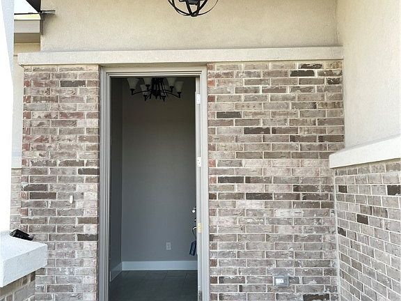 2nd image of 5001 White Rose Dr
