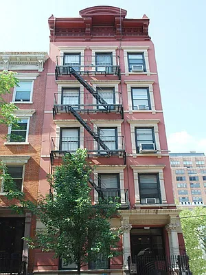 Sold by Sotheby's International Realty | media 13