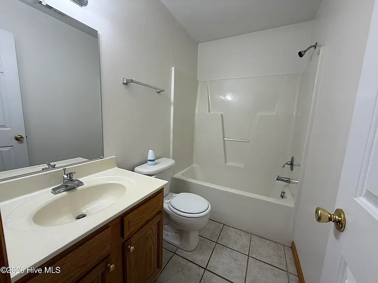 121 Arabian Ln #A — Photo 10