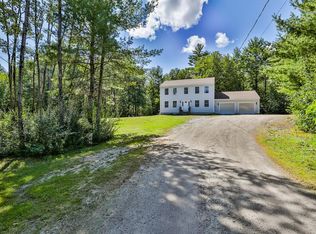 427 River Rd, Weare, NH 03281
