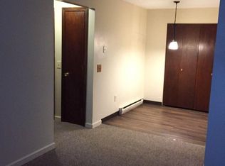 860 Southbridge St APT 7, Worcester, MA 01610