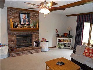 3rd image of 11454 Woodview Ct