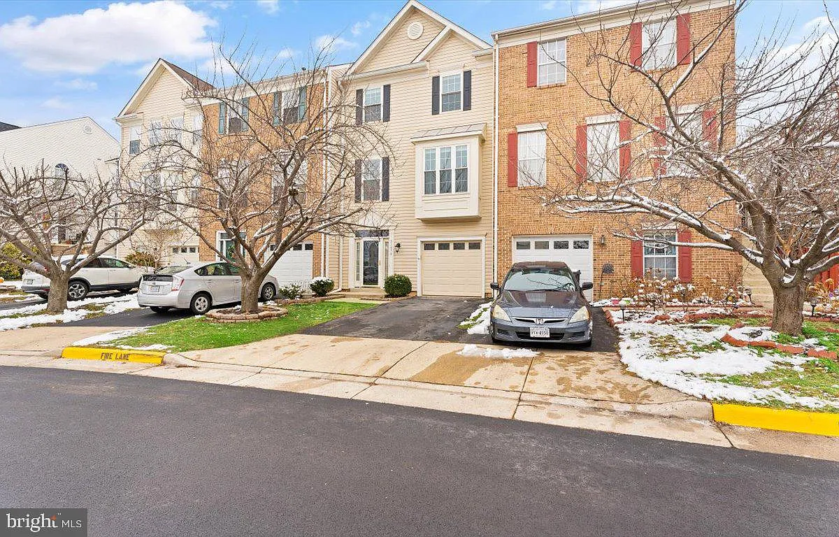21674 Kings Crossing Ter photo 1