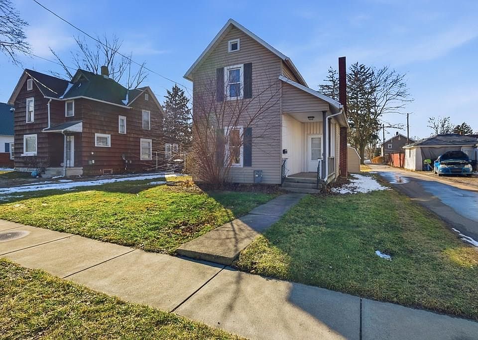 1st image of 28 Mack Ave
