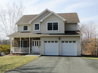 112 Ridge Rd, Valley Cottage, NY 10989