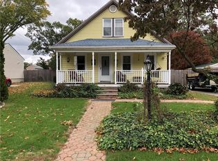 302 Sand Pond Rd, Warwick, RI 02888