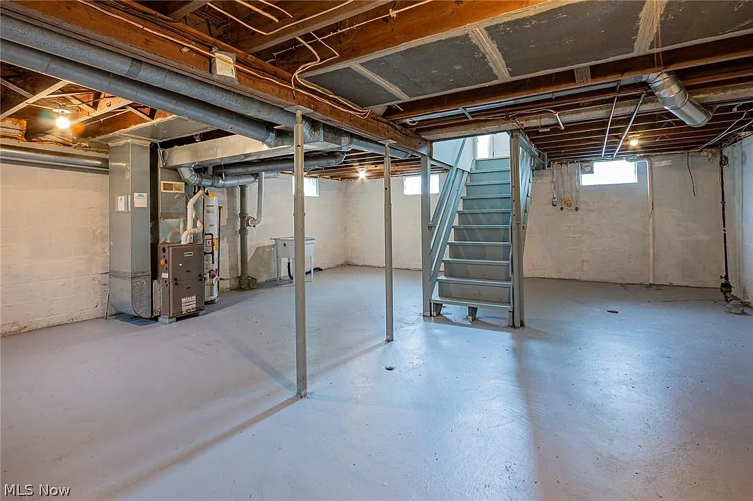 1132 Stoner St — Photo 3