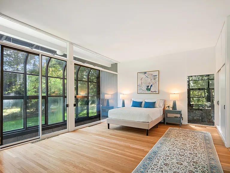 55 Talmadge Hill Rd — Photo 16
