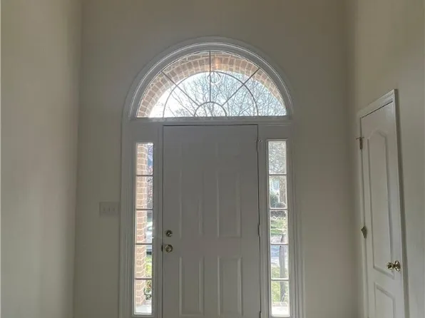3228 Gallahad Dr, Virginia Beach, VA 23456