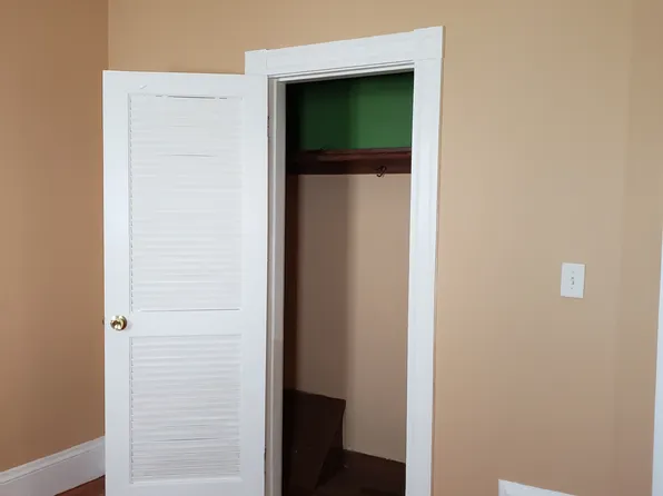 105 Draper St #2, Boston, MA 02122