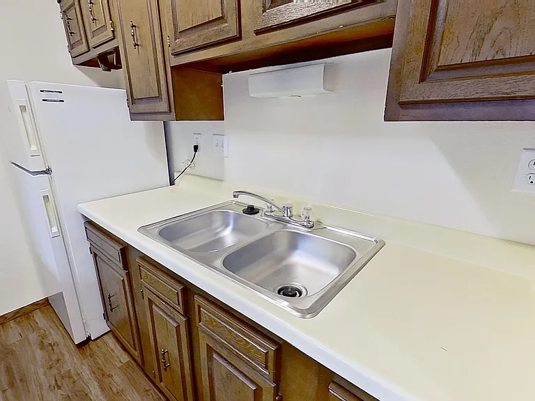 N76W14685 Market Dr #12 — Photo 8
