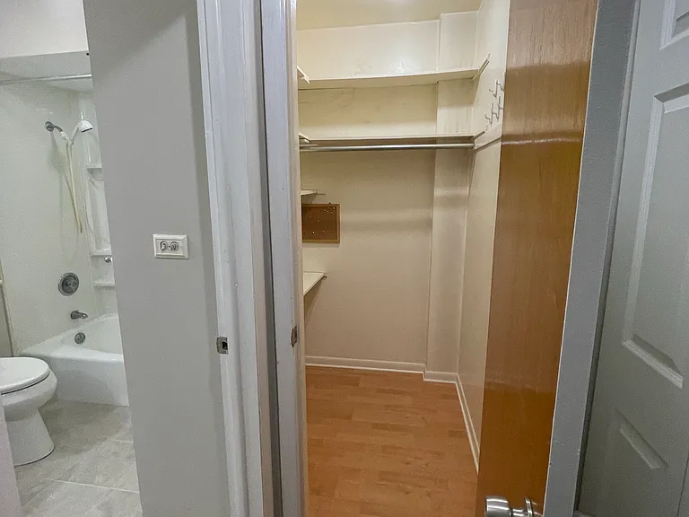 1430 N Evergreen Ave #1 — Photo 22