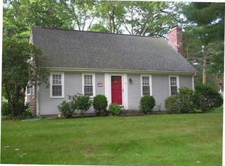 17 Palisade Ln, Barrington, RI 02806