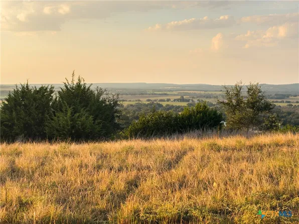924 Axis Cir, Fredericksburg, TX 78624