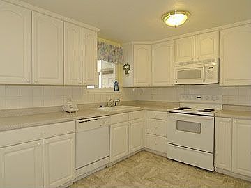 5th image of 1591 W Hemlock Dr