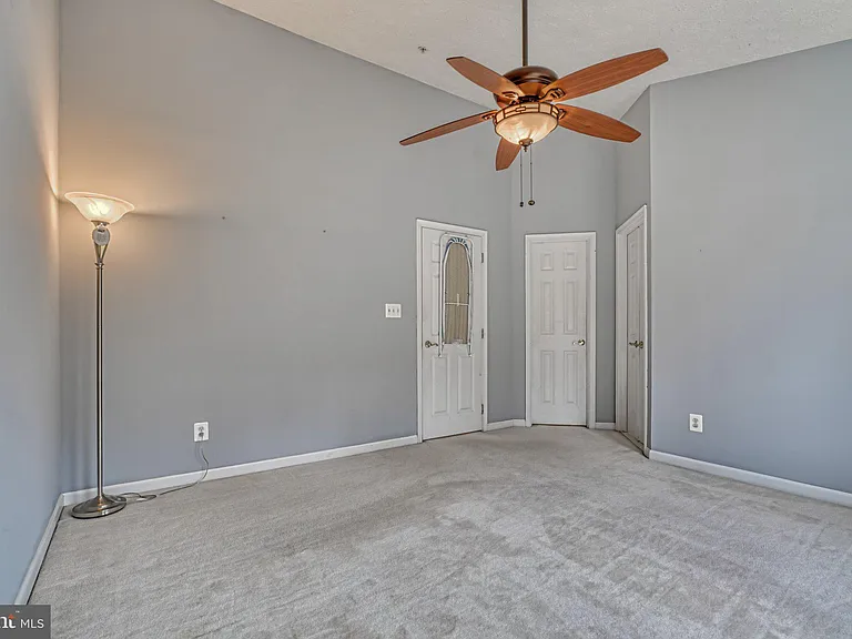 206 Colgate Dr — Photo 14