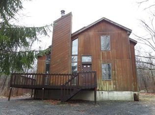106 Brent Rd, Bushkill, PA 18324