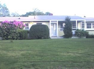 324 Kings Point Rd, East Hampton, NY 11937