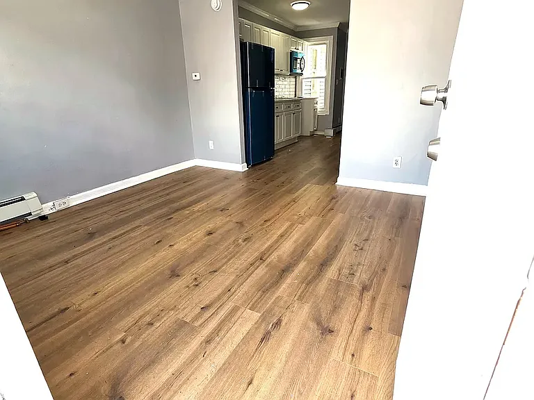 626 Eisenbrown St — Photo 2