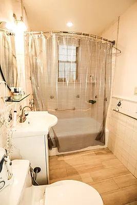 Sold by Remax City Square | media 41