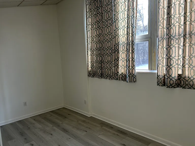 746 School St #4 — Photo 6