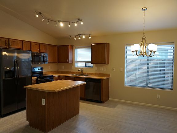 4th image of 28284 N Gold Ln