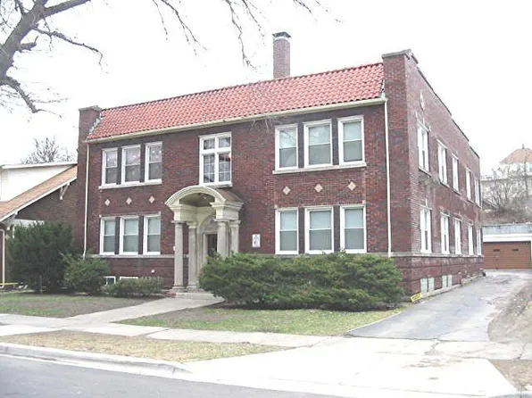 221 Comstock St, Joliet, IL 60436