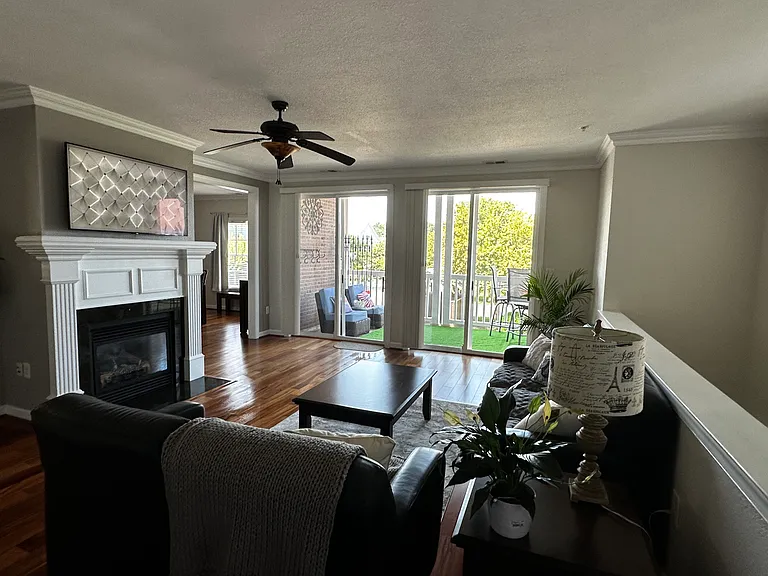 8300 Harbor View Ln — Photo 12
