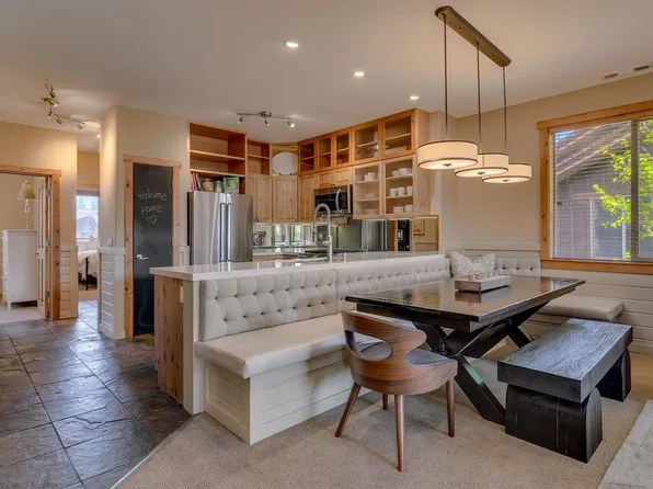 11592 Dolomite Way APT 2, Truckee, CA 96161